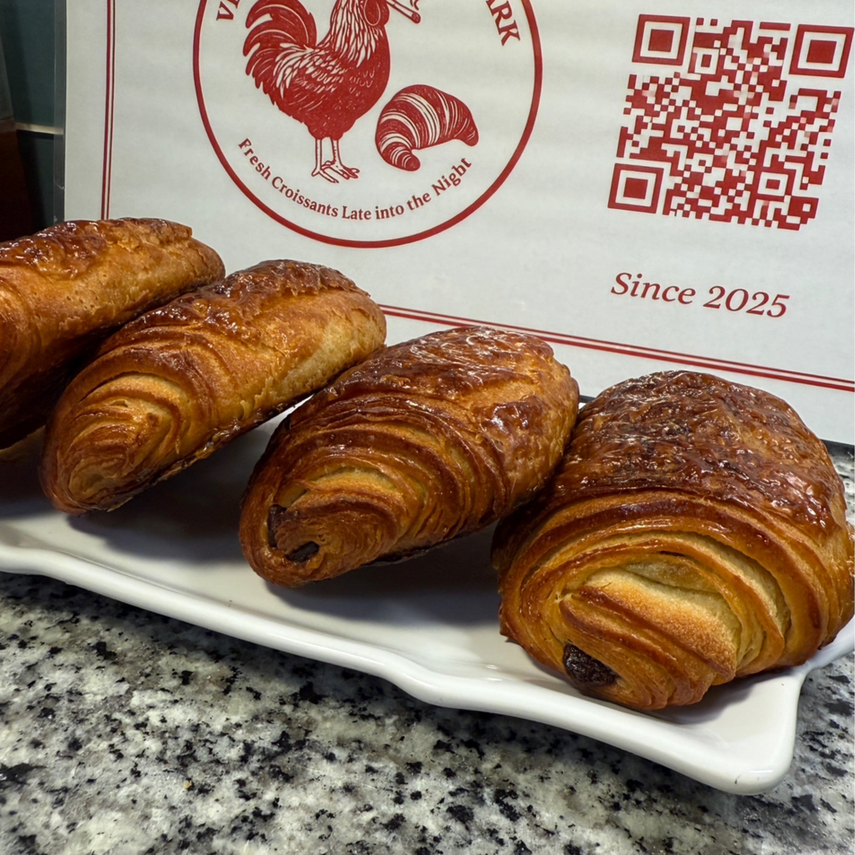 Pain au Chocolat Box